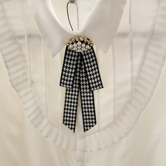 Fashion Nova White Top Blouse Houndstooth Embellished - Picture 4 of 8